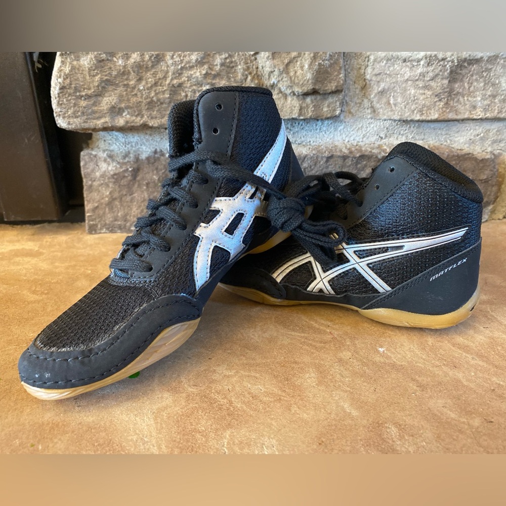 ASICS Matflex 5 - Size K13 NEW w/o Tags